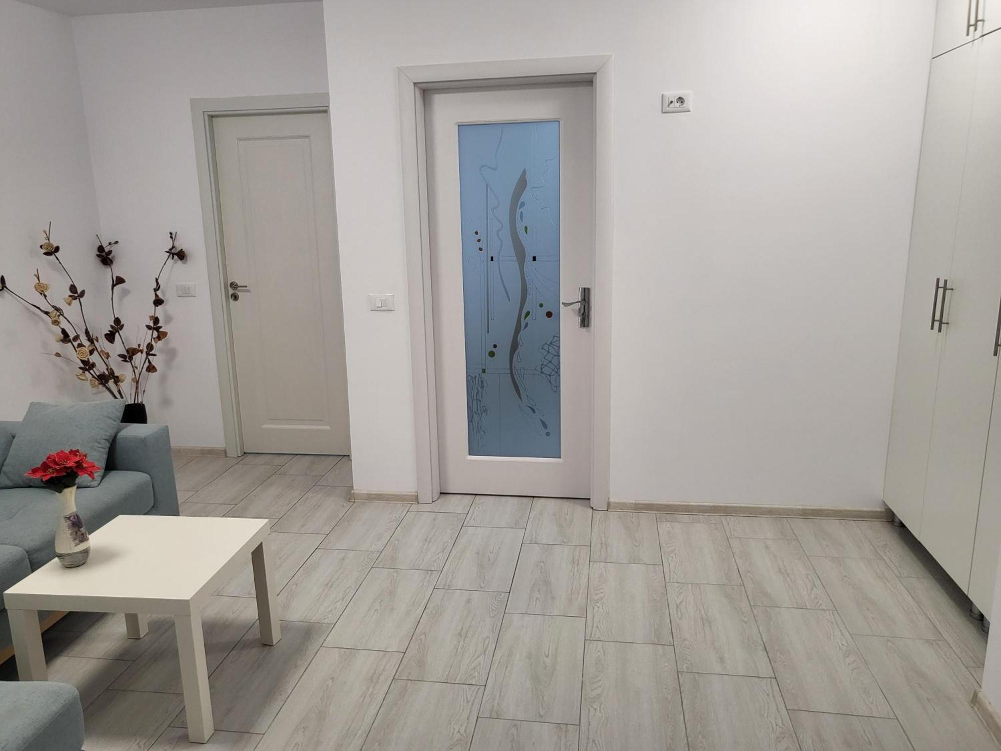 Apartament Alex, Dem Radulescu Римніку-Вилча Екстер'єр фото