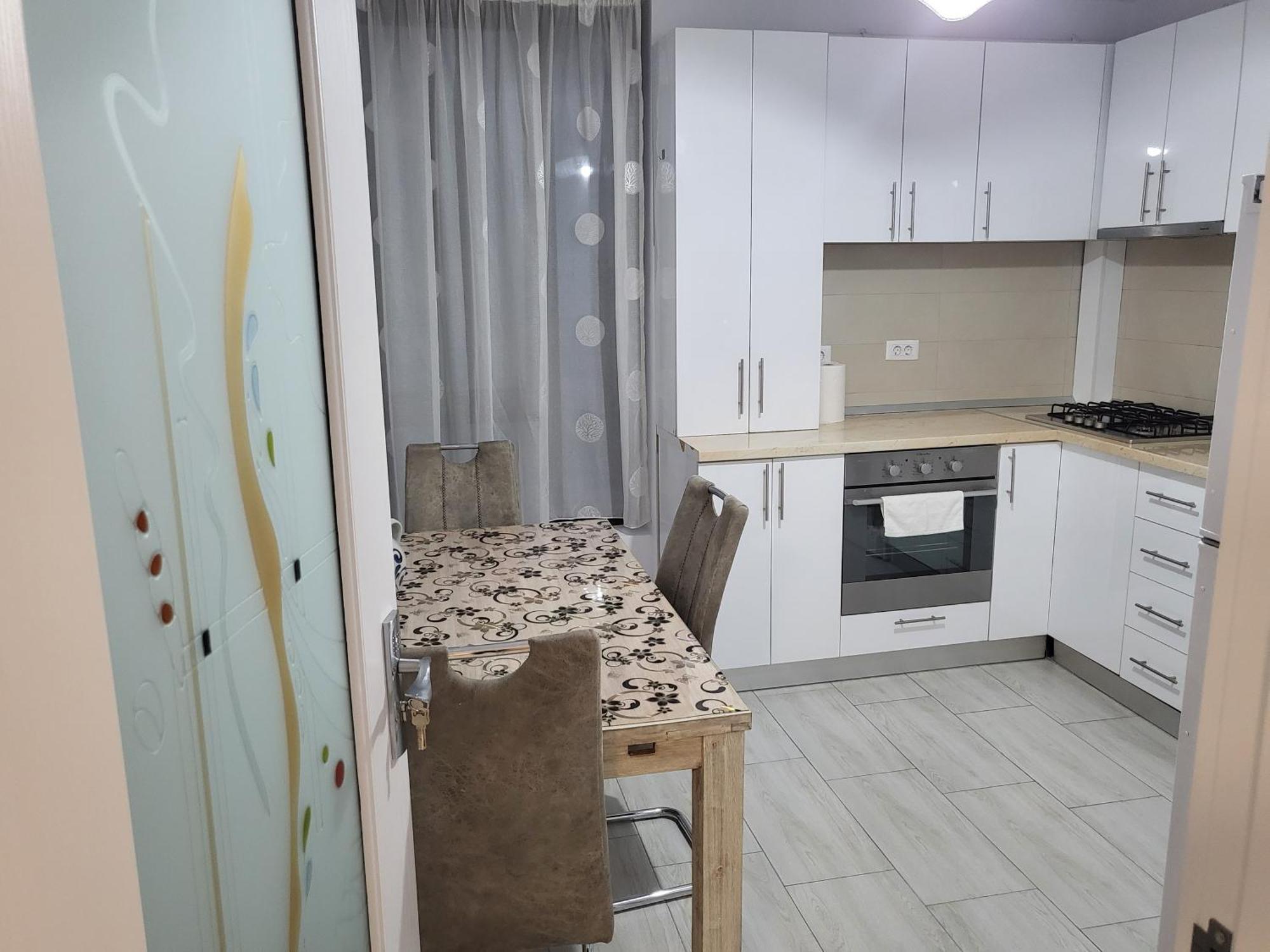 Apartament Alex, Dem Radulescu Римніку-Вилча Екстер'єр фото
